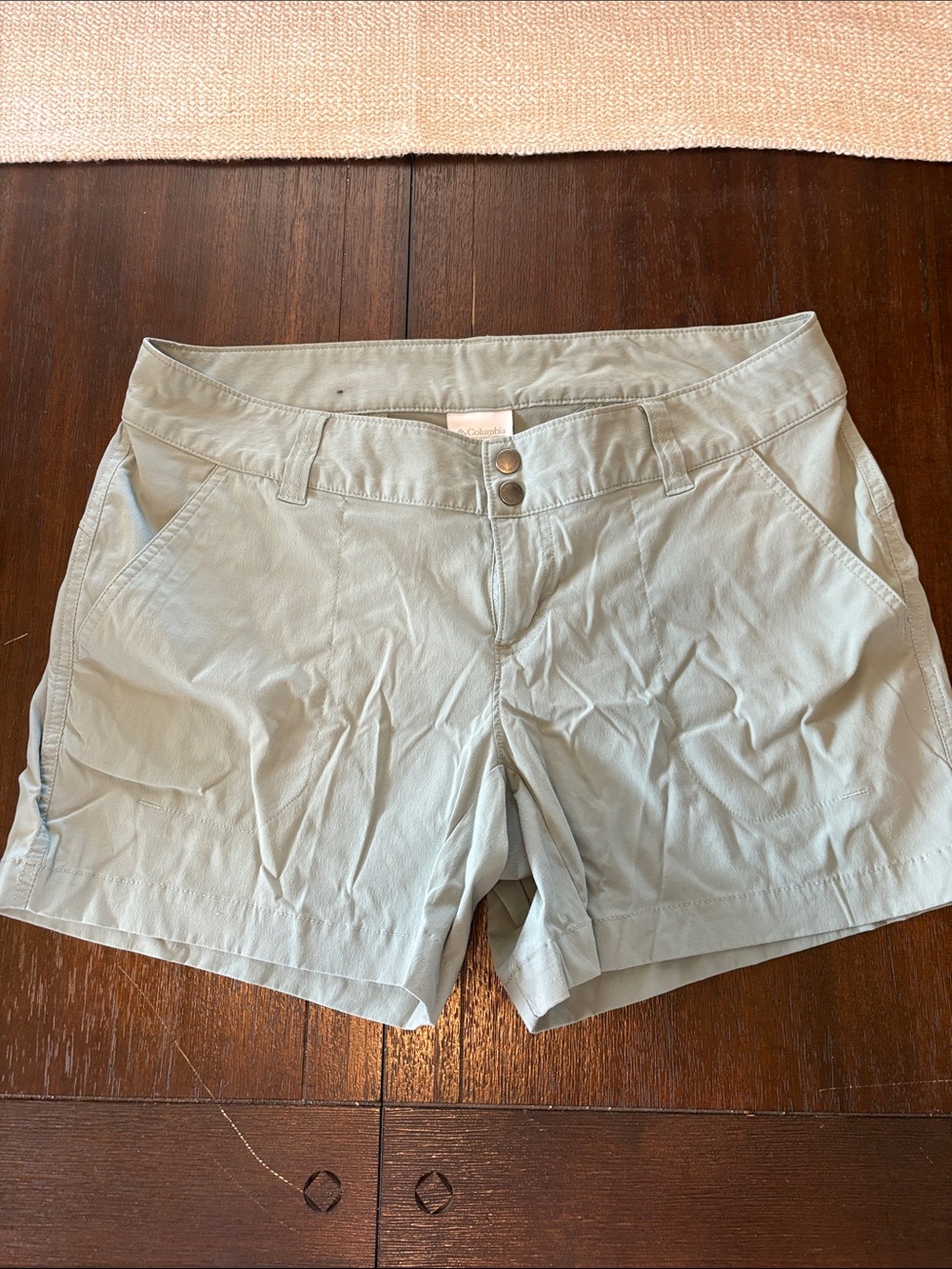 Light Sage Women's front snap Columbia Casual Shorts